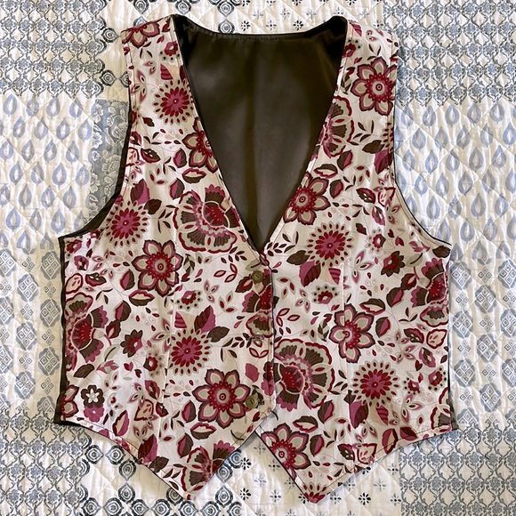 Handmade - Flower and Dark Olive Vest - Picture 1 of 5